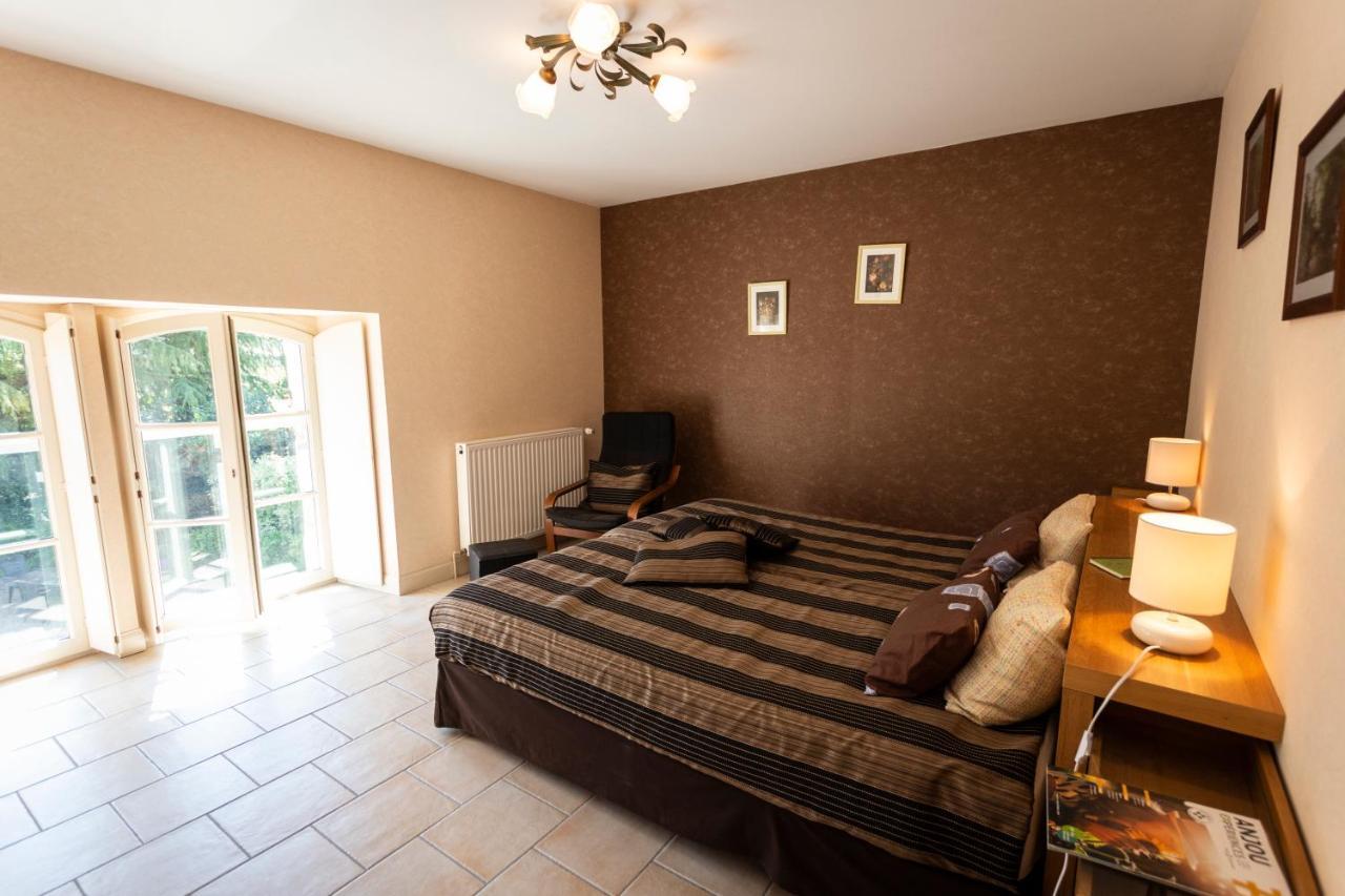 La Haye Gites Et Chambre D'Hotes Avrille  Exterior photo