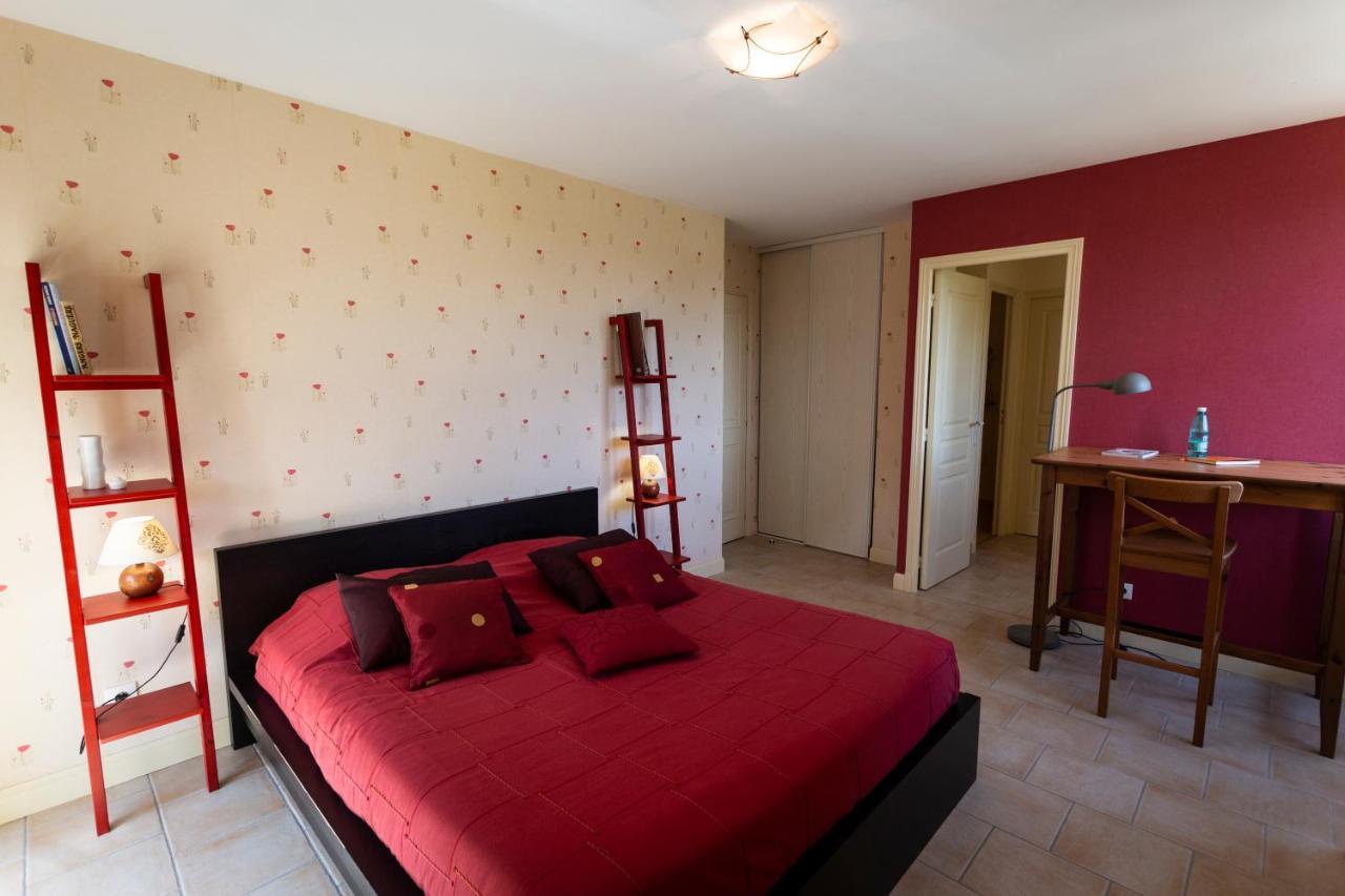 La Haye Gites Et Chambre D'Hotes Avrille  Exterior photo