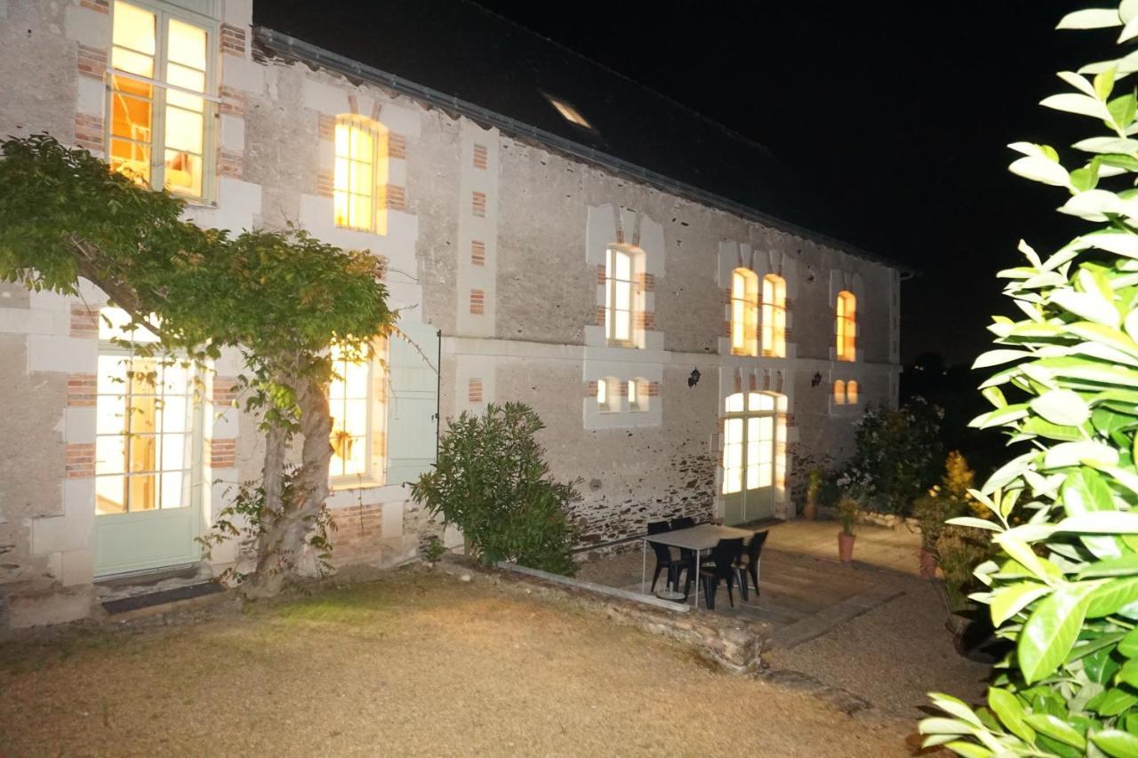 La Haye Gites Et Chambre D'Hotes Avrille  Exterior photo
